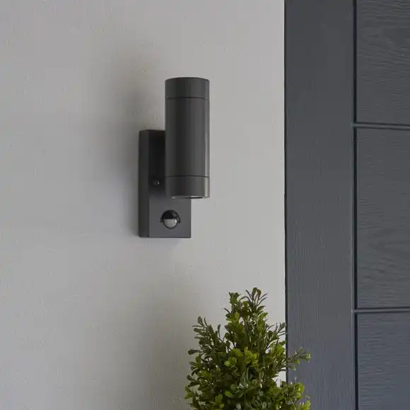 Dunelm Billy Outdoor PIR Sensor Wall Light 4 Dunelm Billy Outdoor PIR Sensor Wall Light - Image 2